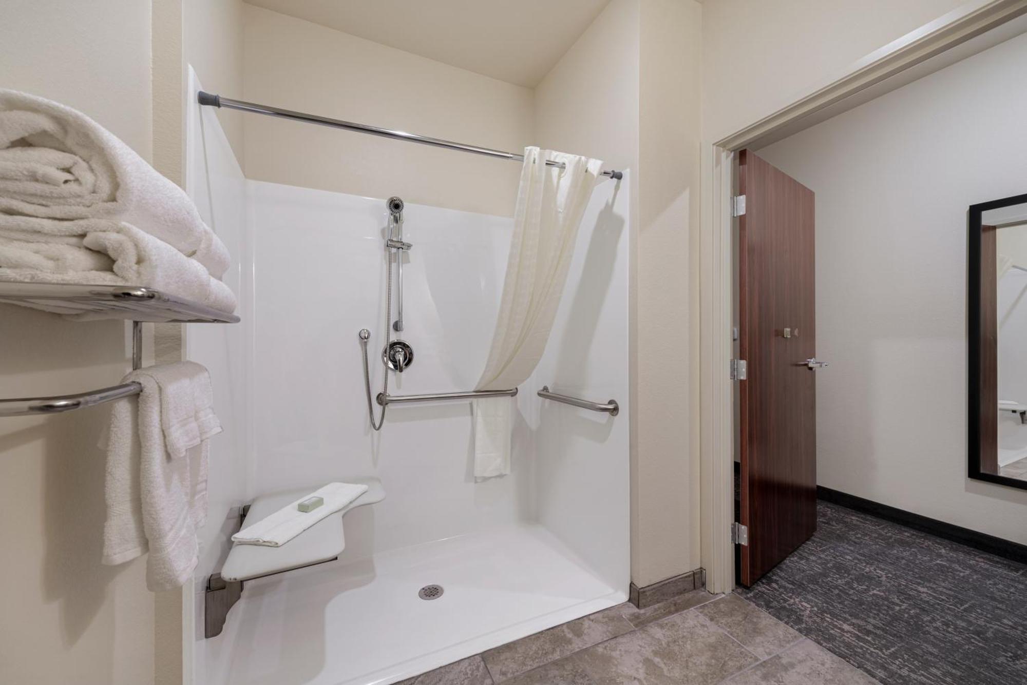 Cobblestone Hotel & Suites - Bellefontaine מראה חיצוני תמונה