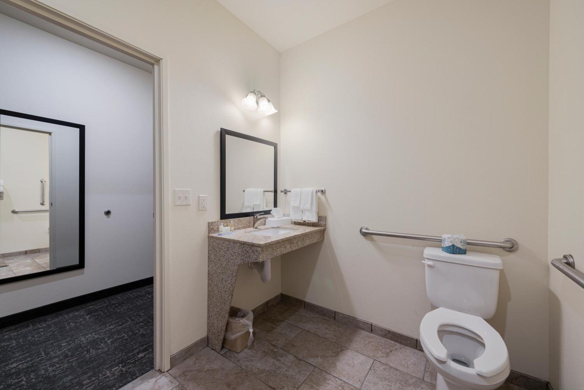 Cobblestone Hotel & Suites - Bellefontaine מראה חיצוני תמונה